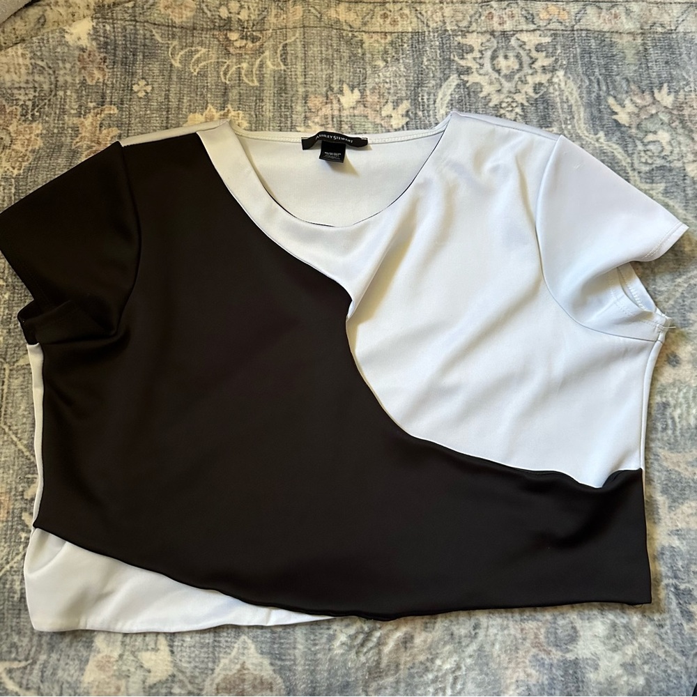 Ashley Stewart Keyhole Cropped Top